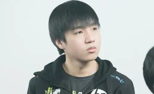  letme力挺theshy怒怼黑粉你都打不赢shy哥,有啥资格说人菜
