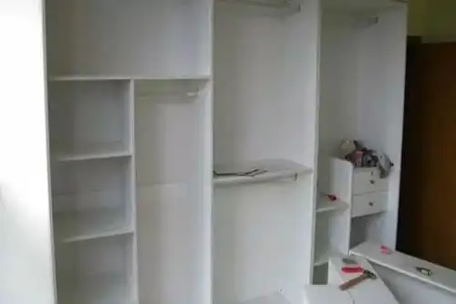 措美家装壁柜包工包料而换鞋凳上方的空间 措美家装壁柜包工包料而换鞋凳上方的空间