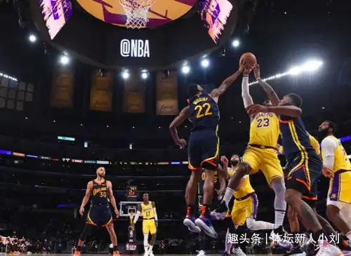 詹姆斯逆天3分绝杀勇士,库里37分仍败北,打勇士包夹库里就行