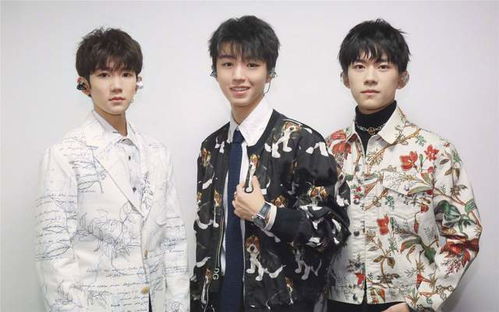  王俊凯参加手游表演赛,表情严肃被赞有责任感,tfboys重聚在即