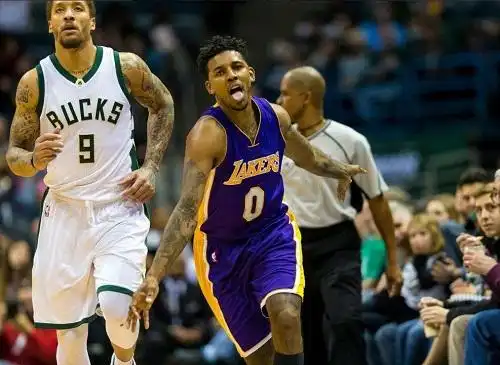 nba表情包尼克杨乔丹