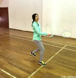 打羽毛球照片表情包女儿