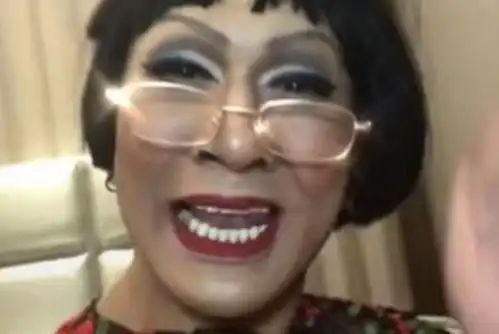 抵制肖战被反抵制韩美娟直播哭到鼻涕横飞,直言为啥不信我 抵制肖战被反抵制韩美娟直播哭到鼻涕横飞,直言为啥不信我