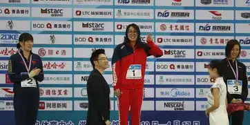  傅园慧夺冠林依轮颁奖想当兽医救助流浪小动物