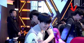  rng12ig官博告破uzi脸色都变了姿态感叹ts太猛