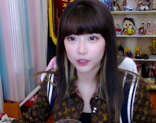  周淑怡是隐藏富婆一件平时直播穿的普通外套,居然价值10万