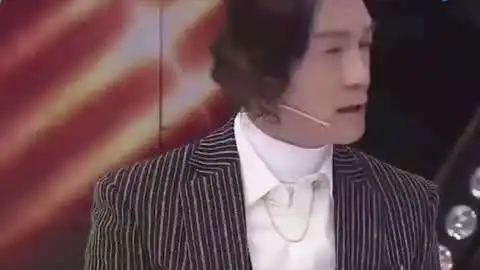 强啊表情包李咏