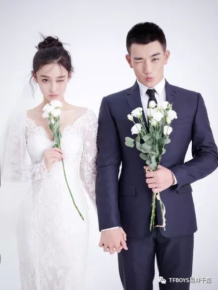  千玺留言祝福她新婚快乐,被粉丝称赞暖心