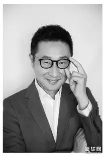 林永健黑白质感写真九连拍化身行走的表情包 林永健黑白质感写真九连拍化身行走的表情包