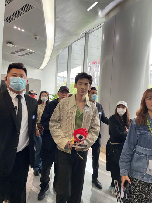  倪大红白敬亭模仿八零九零表情包八零九零爷孙再度合体