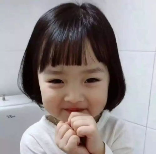表情包可爱小女孩哭女孩