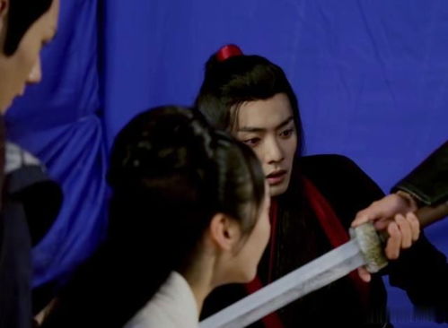  陈情令名场面不夜天,王一博主动挑衅肖战,肖战新表情包诞生