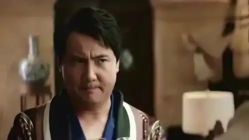 网红坐旁边合照很慌沈腾表情严肃,求生欲很强啊 网红坐旁边合照很慌沈腾表情严肃,求生欲很强啊