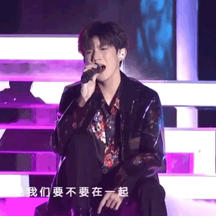  王源好好笑啊哈哈哈