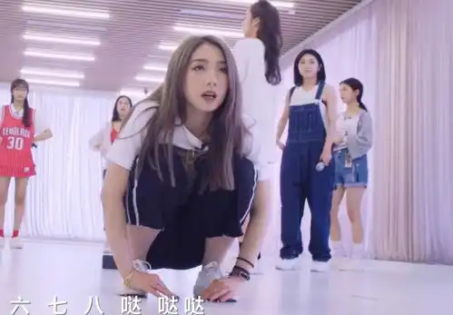 花丸幼稚园跳舞表情包吴