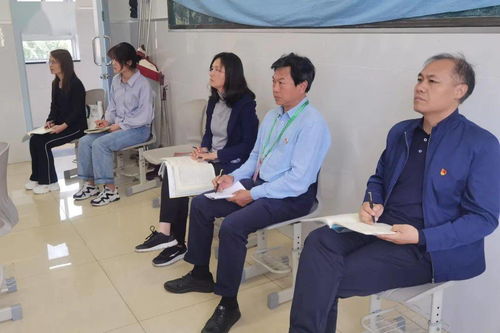  济南中学行管党支部举行党员示范课活动