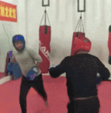 奇闻怪事表情包gif搞笑g