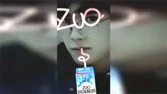  向女装大佬低头表情包af32ske