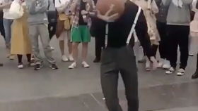  蔡徐坤鸡太美恶搞鬼畜深圳漫展cos