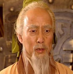  三国曹操如果允许华佗给自己开颅,他的头痛病会好吗专家当场去世