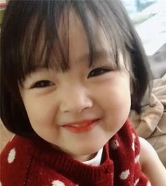  表情包小公主权律二长大了,六岁长成这样,网友少女心泛滥