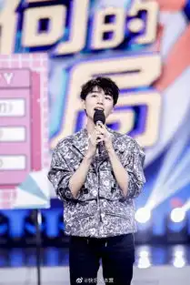  组图王俊凯快本录制花絮曝光动情献唱表情专注