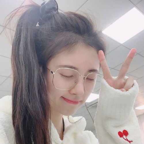 网易云热评小白兔的反应是出了名的慢,小伙伴常笑它,有天小灰兔问它 网易云热评小白兔的反应是出了名的慢,小伙伴常笑它,有天小灰兔问它