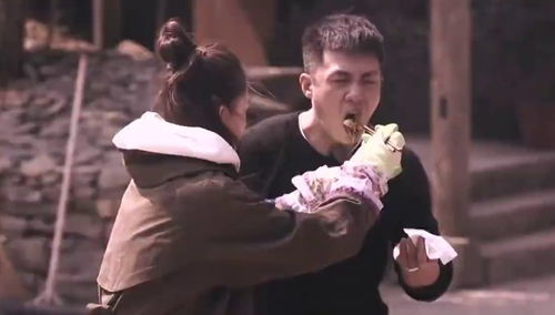  表情旋风孝子虐狗篇杜淳陈乔恩甜蜜秀恩爱隔壁大叔羡慕一脸视频...表情